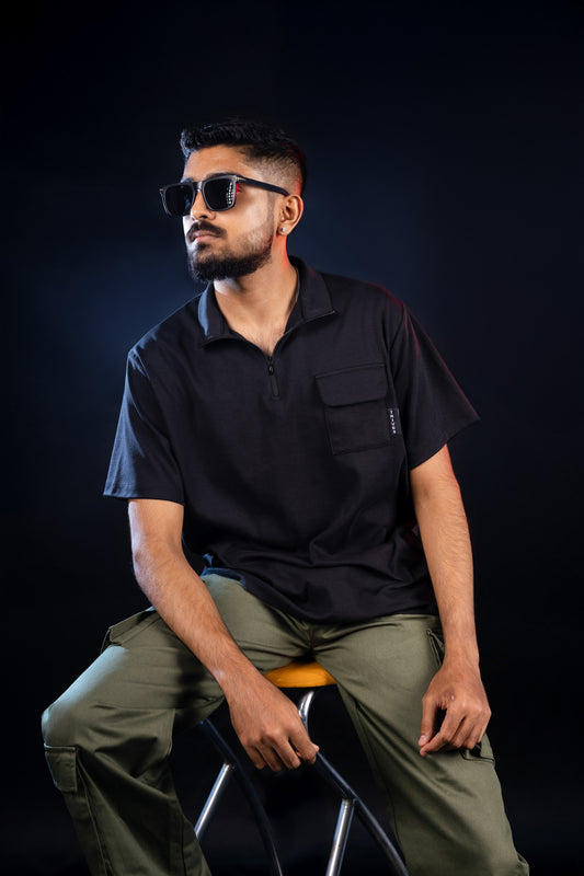 trives unisex High Neck Zipper Pocket Tee