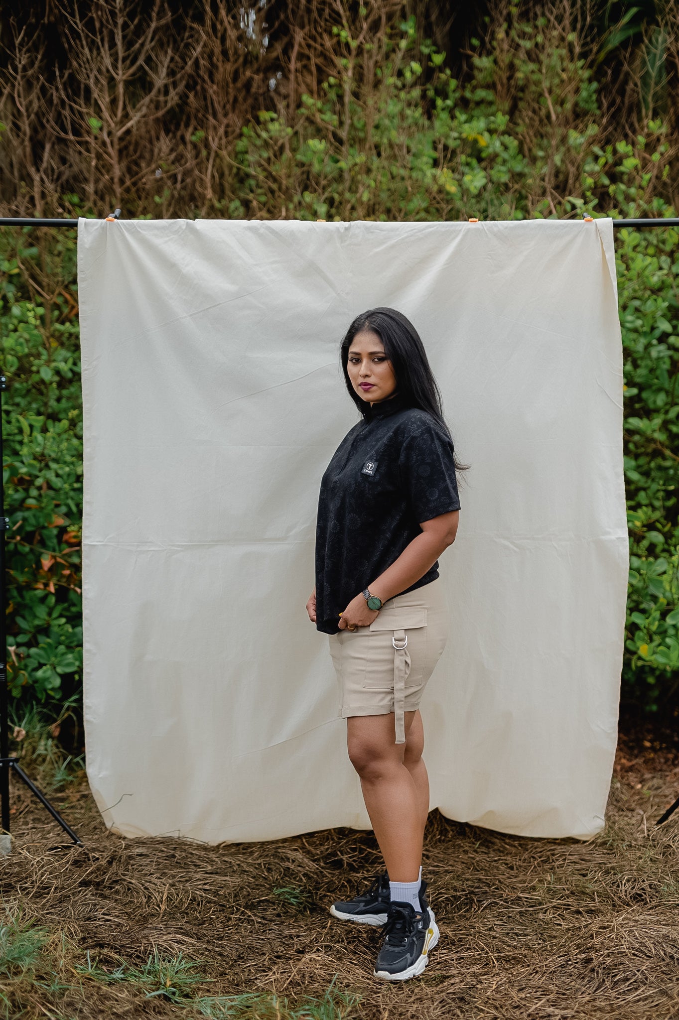 TRIVES Floral High-neck Zipper T-shirt - Girl Wearing