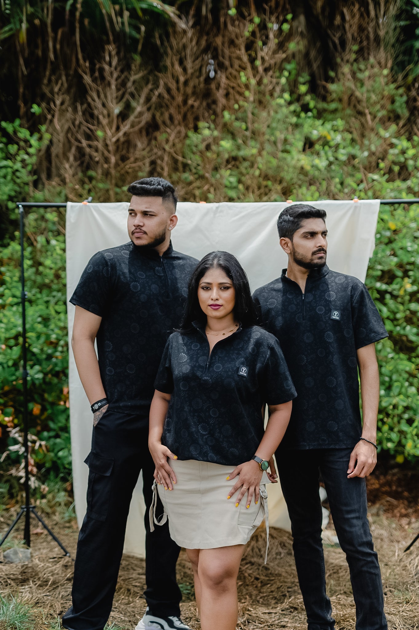 TRIVES Floral High-neck Zipper T-shirt - Group Wearing